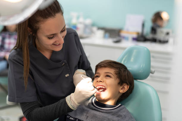 Best Emergency Tooth Extraction in Silver Lakes, CA